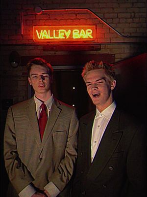 Should we start a podcast called Plug Talk? We hitting ts live June 26 @valleybar pullap. #plugwalk #croonwalk #viralvideo 