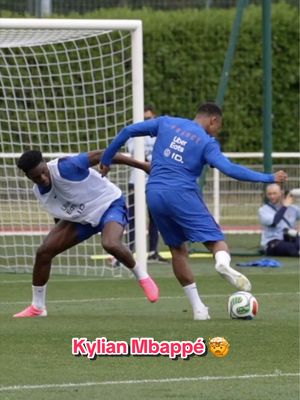 Our captain is on fire 🔥💙 #mbappe #equipedefrance #worldcup #Football #sportstiktok 