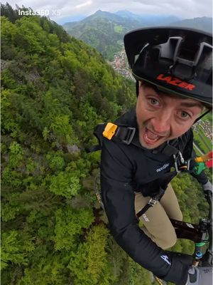 🫣😂😂 Don’t look down! Almost died…. @insta360 official #x5 360 cam with all the angles 😂 #insta360 