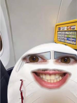 don’t sell windows 👍🏻 #stitch w/ @Sillermoeller #ryanair 