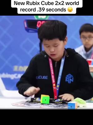 A kid from China just set the world record for solving a Rubix cube in .39 seconds 😦 (🎥:speedcubing/ig) #worldrecord #rubikscube 