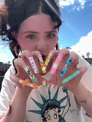 dumpster nails🗑️😛🩷💸