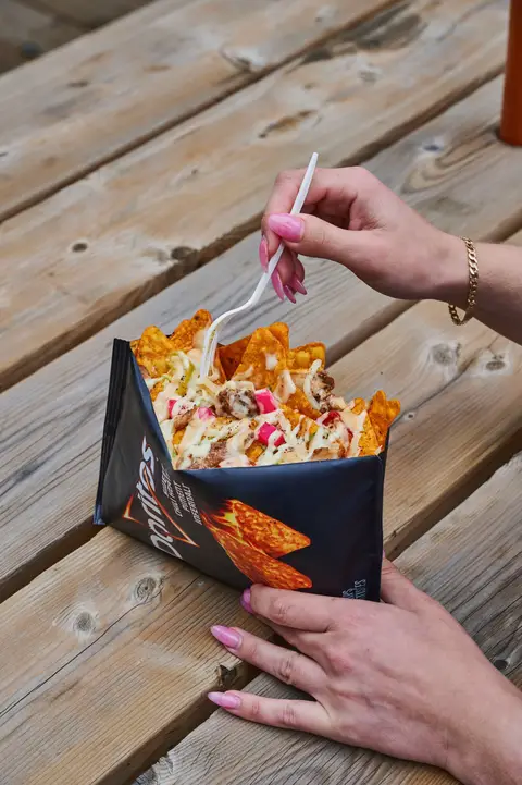 Your summertime fave is back at Osmow’s. Unmatched eats 🤝🌯🇨🇦🔥 #Foodie #eating #shawarmalovers #canadiantiktok #Summer