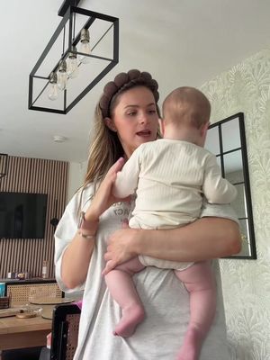 Mums what we doing with the 5 month olds send help 