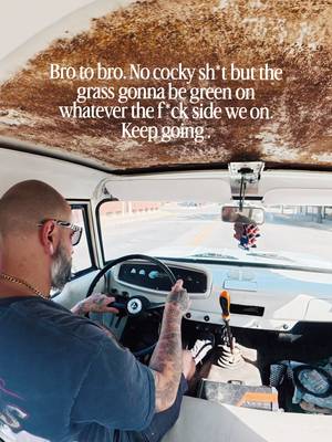 Hard to stop motion. Keep pushing and never let em see you sweat. 👊🏽👊🏽👊🏽 . . . #refinishtechnicians #refinishkulture #sweptline #sweptlinemafia #classictruck 