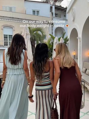 If you see this…this is your sign to book the girls trip 🍋🌊 #petalandpup #eurosummer #eurosummeroutfits #eurostyle #summeroutfits