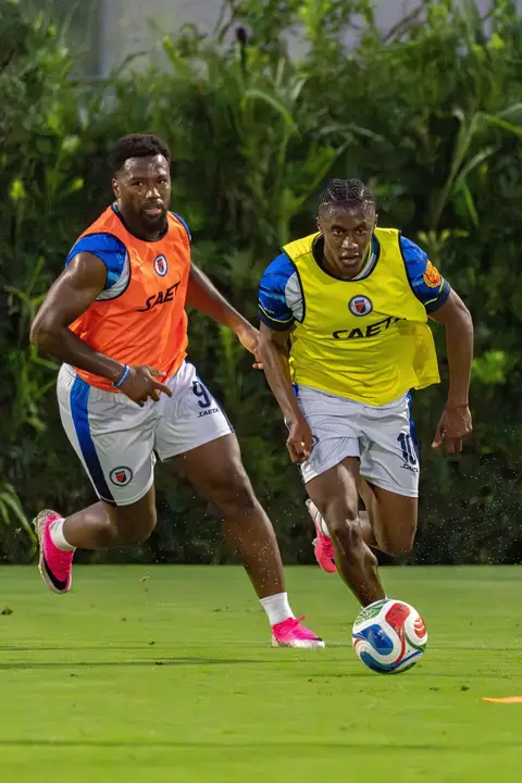 Ann apresye kèk foto dènye seyans antrenman Grenadye yo nan Inter Miami CF Stadium lan, teren yo pral afwonte ekip Nouvèl Zeland nan, pita a 8è nan aswè.