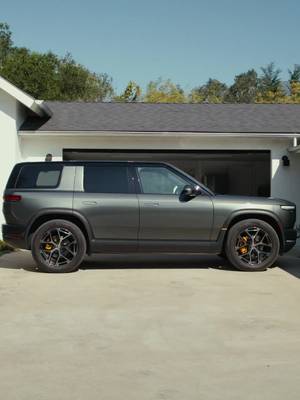 Your garage 🤝 R2. Orders, demo drives and deliveries begin June 9!