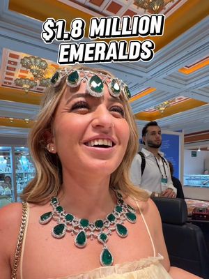$2M QUEEN OF EMERALDS 👑💚👸🏼I wanna know the princess who’s gonna buy this powerful set. How do those look on me?  #emerald #jewelry #luxuryjewelry #antique 