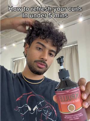 Krulle leave in for a quick refresh>> #curls #curlyhair #curlyhairtutorial #krulle #haircare 