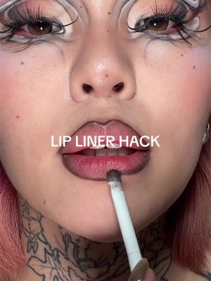 how I’ve been using my lip liner recently! It gives the thinness, gradient, and ease without tugging an excessive amount #liplinertutorial #brownlipliner #makeuptut
