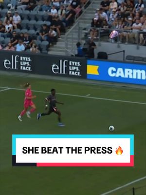 The way she turned pressure into space… cold. 🥶 Prisca Chilufya ⚽ #NWSL #move #AngelCity #highlights 