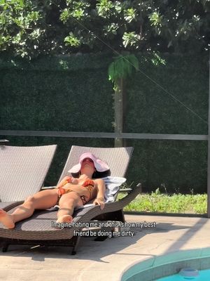 She TMZ’d me… Dani Doucette caught mouth wide open while sleeping pool side… lol #tmz #friends #wtf #why #crazygirls 