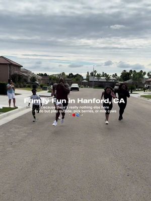 Because what else is there to do in Hanford, California?! 🧐 #hanfordca 