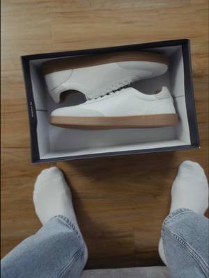 POV: your new whites just arrived 📦   The Vista in white nappa leather — minimal, handcrafted, built for all-day wear. These are staying on! @Thursday Boots  #unboxing #newshoes #thursdayboots #whitesneakers #mensfashion 