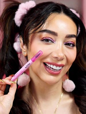 #NYXCosmeticsPartner As a beauty influencer who’s spent years chasing the perfect brow, trust me when I say this Fluff and Snatch Brow Powder Pen is a literal 3 in 1 game changer! Whether you’re a total beginner or a pro! @NYX Professional Makeup 