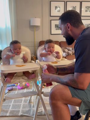#MuscleMilk_Partner Life moves fast with my family, so @Muscle Milk newly reformulated protein shakes helps me stay on track no matter what the day throws at me.