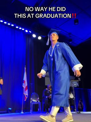 Anything’s possible at an IMG Academy graduation 😎🎓 @Jake Kreul  Congratulations to the IMG Academy Class of 2026, and shoutout to the graduate who made sure this graduation moment will never be forgotten. 😂✨ #IMGAcademy #sports #graduation 