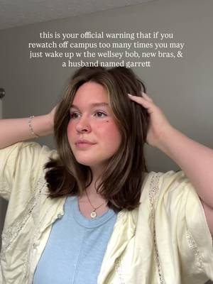 i’m on my 3rd rewatch right now don’t talk to me  i also read all the books like 2 years ago so i think the obsession is totally warranted ?  #offcampus #garrettgraham #thedeal #haircut #longbob