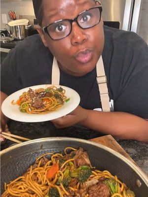 Beef & Broccoli 🥦 Lomein 
