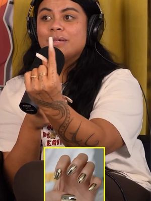 stinky almond nails ??? 😀 #throwbackeppy @Deison Tait Afualo @Drew Afualo 