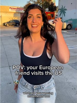 Duhhh 🤪 she’s protected from the wind. #comedy #italian #italiancomedy #actress 