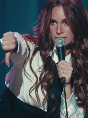MY @hulu SPECIAL DROPS AT MIDNIGHT!!! LET’S FORM A GRIND LINEEEE #standup #comedy #hularious 