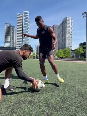 The standard starts before the session even begins. 🚀 A warm-up isn’t about going through the motions. It’s about setting the tempo, sharpening your touches, and preparing your body and mind to perform at a high level. Every movement should have purpose.  📲 Contact us: 🌐 AbsoluteFootballTraining.com 📧 info@absolutefootballtraining.com 📩 DM us @absolutefootballtraining 📩 DM us @coachabz_ #soccertraining #footballtraining #technicaltraining #soccerplayer #footballskills 