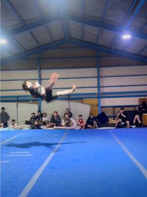 Human or AI?? 😅😅 #tricking #sports #fyp #foryou #viral 