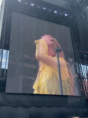 #AubreyHobert makes her festival debut at Day 1 of @Gov Ball!!