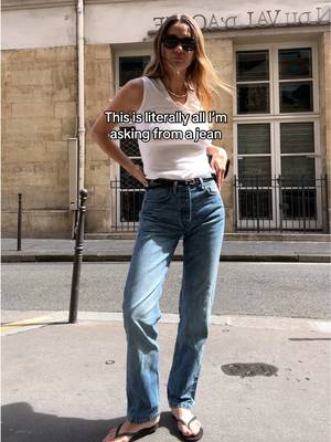 New favorite jeans 👖 #howtodresslikeafrenchgirl 