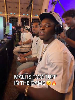 Mali is OP. ONLY GOING DEEP 🤣🍿 Malachi Toney went OFF with his own player on College Football 27. #football #CollegeFootball #videogames #viral #blurrr