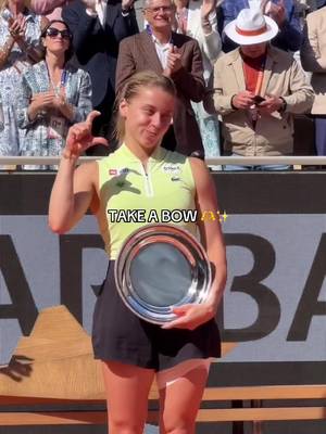Respect for an incredible Roland-Garros run 👏 ✨ #RolandGarros #Chwalinska #Sportstiktok#Tennis #Tennisedit 