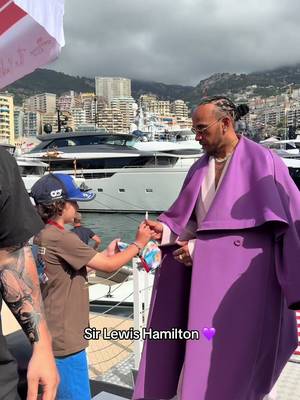 Stylish entrance 💜  #MonacoGP #F1 #MonacoCircuit #SportsTiktok #LewisHamilton 