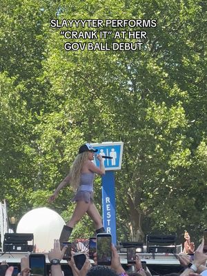 Sunday service from @slayyyter at @Gov Ball 😌🙂‍↕️. CRANK IT!                  Video: Hypebae #slayyyter #crankit #celebrity #govball #slayter 
