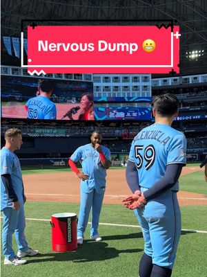 He knew it was coming soon 😂 #MLB #BlueJays #Toronto #Vladdy #Valenzuela 