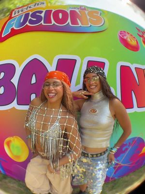 Hitting remix on that snack break this festival weekend with Welch’s Fusions flavors. If you are headed to @Gov Ball this weekend don’t forget to stop by the Welch’s Fusions Ultimate Remix Experience for a lot of fun opps. @Welch’s Fruit Snacks #welchsfusionspartner
