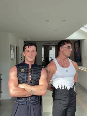 He always doing too much, House of Dragon ready bbyyyy @_deanmurrell 