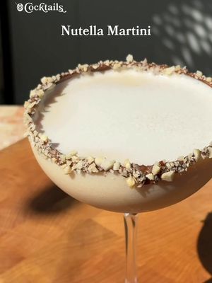 Nutella lovers, stand up. 🍫 -1 shot of vodka -1 shot of Baileys  -1 shot of milk -1 tsp. Nutella  -rim glass in Nutella and crushed hazelnuts #nutellamartini #nutella #cocktails #martini #dessert 