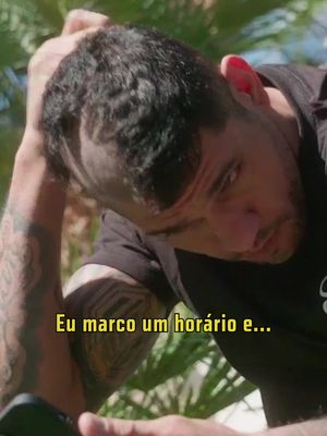 Começou a semana da luta do #AlexPoatan... hora de raspar o cabelo! 💈 Vocês também vão entrar no modo careca para o #UFCWhiteHouse? 👀 [ DOMINGO, 14 de junho | Transmissão às 20h, lutas às 21h | Ao vivo no @ParamountPlusBR | Disputa de título do UFC Freedom 250 apresentada por @Crypto.Com ]