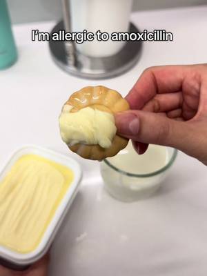 immediately searches for buttermilk biscuits on deliveroo…this is it right?! #amoxicillin #american 