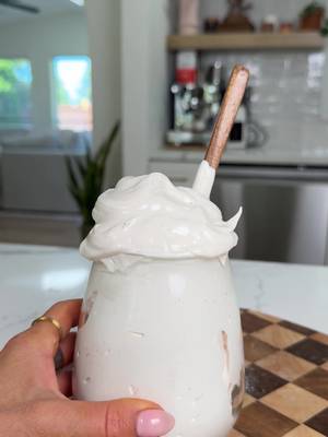 When I worked as a barista, my go-to drink was always a honey cinnamon latte. Since I love topping my lattes with my homemade marshmallow fluff, I thought it was only natural to make a honey cinnamon version & this one might be my favorite yet 🙈  it would seriously be so good on so many things (pancakes, waffles, as a healthy frosting on cakes and cupcakes, etc!). 🤍 the recipes on my blog! Danishealthyeats.com (linked in my bio!). Just search "marshmallow fluff"! * HOW is this a healthier option?? This fluff recipe is made with real, wholesome ingredients compared to store-bought fluff. Let's peak at the ingredients in both: •Store-bought: corn syrup, sugar, water, contains less than 2% of dried egg whites, cream of tartar, xanthan gum, artificial and natural flavor. •Homemade fluff: egg whites, maple syrup, honey, cream of tartar, vanilla extract, sea salt Just like you'd drizzle maple syrup over pancakes or to sweeten a latte, a few tosp of this is a perfectly healthy option! :) #marshmallowfluff #healthyrecipe #healthydessert #viral #trend