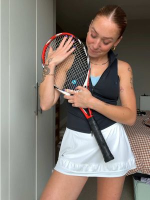 Ad The return of my tennis era ??!! 👀🎾   Had the best time stepping back onto a tennis court for the first time in over 10 years (!!) with @fage_uk in Trafalgar Square. FAGE is proud to support British tennis through its partnership with the LTA, and it’s definitely left me with a big fat itch to get back into the sport 🥹   Safe to say I’m now VERY ready for a summer of tennis spectating, strawberries and cream (or… FAGE? 🙂‍↕️) hehe ☀️   If anyone fancies a hit, lemme know 🤣 #britishtennis #tennistok 