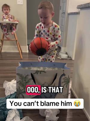 Dad wasn't shocked in the slightest 🤣 (via emily.n.johnson91/IG)