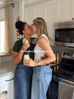 reminder that coffee dates don’t need to be $$$ we’ve been saving for our wedding. aka cutting costs where we can. aka more coffees at home. but honestly no bevy hits like the ones we make together. maybe it’s the love, maybe it’s the Ninja Luxe Cafe Pro. either way, we’re diggin it i hope everyone finds their “i made you a coffee” person @Ninja Kitchen Canada #NinjaPartner