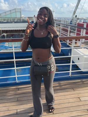 #carnivalcruise #cruisetok 😂