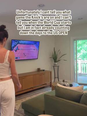 I literally only follow tennis, track and field, and distance running 🙃 but did anyone else stream Serena’s comeback during work today?? #womenssports #tennis #tennisseason #USOpen