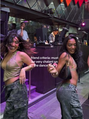 gotta love when brown women take up space!! @Farina_kho  #southasiangirls #goingviral #maincharacterenergy #lovingyourself 