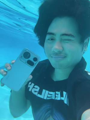 Mood: submerged with Phone (4a) Pro
