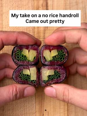 How to Make a No-Rice Handroll (Low Carb Sushi Hack) Marinated tuna with toasted sesame seeds, wasabi, takuan, and chives, wrapped without rice for a high-protein, low-carb sushi snack. If you’re in Seattle and craving sushi but want something lighter, this is one of my go-to moves. Save this for later 🍣 #cooking